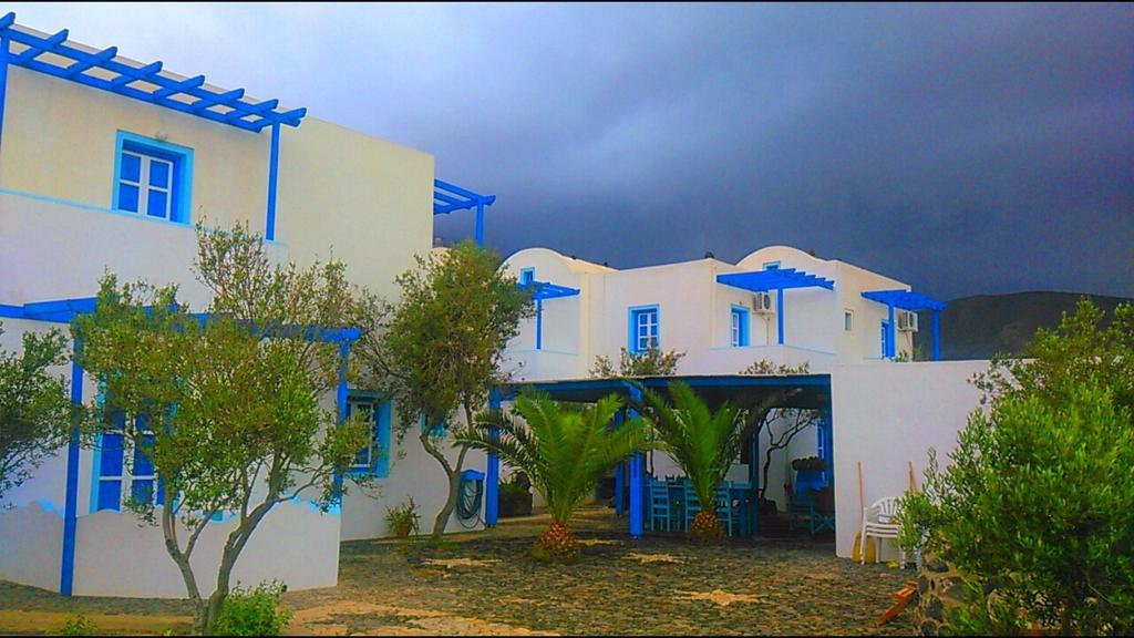 Studios Apartments Perivolos Εξωτερικό φωτογραφία